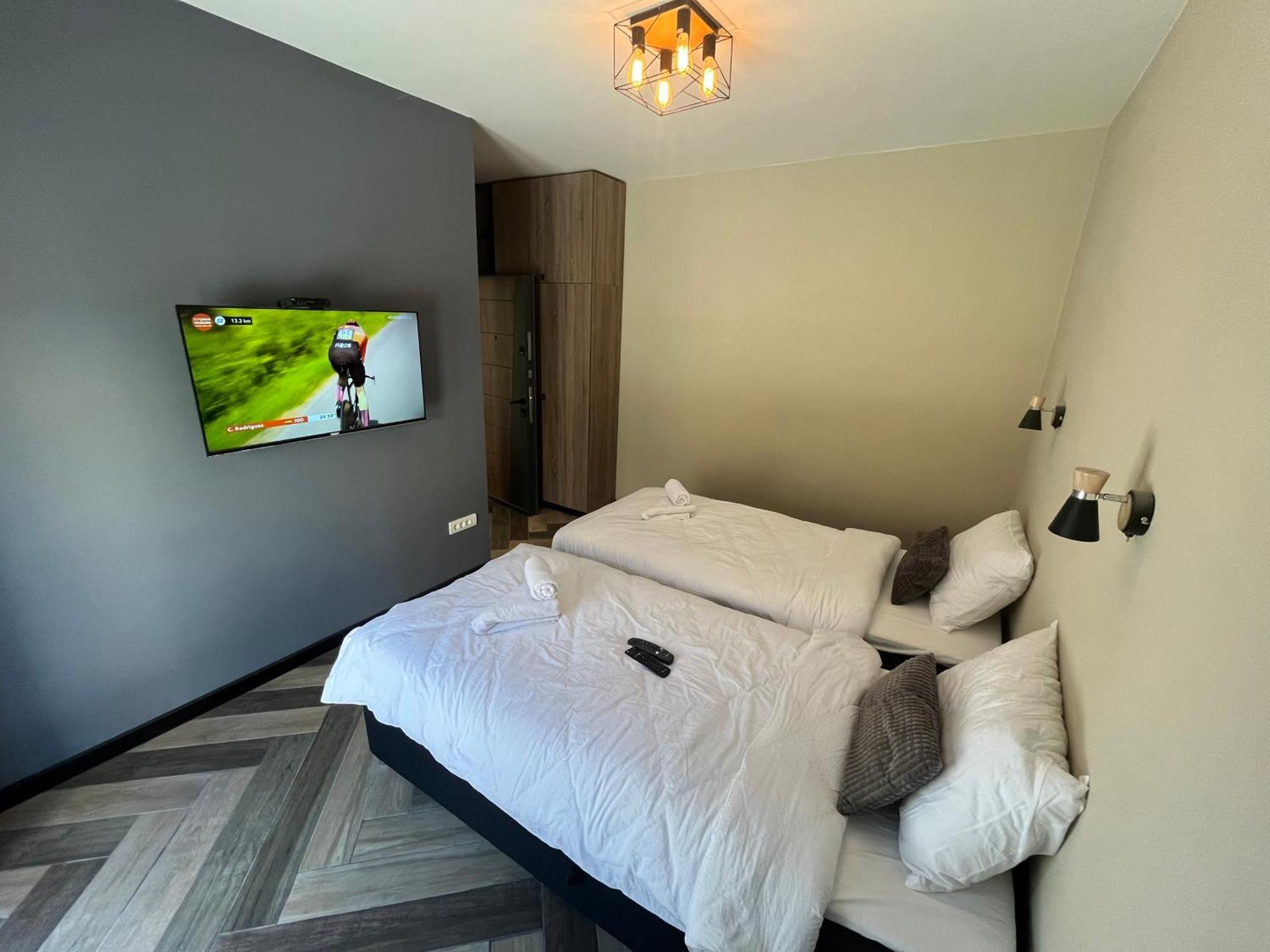 La Roue Otel Vrsac Dış mekan fotoğraf