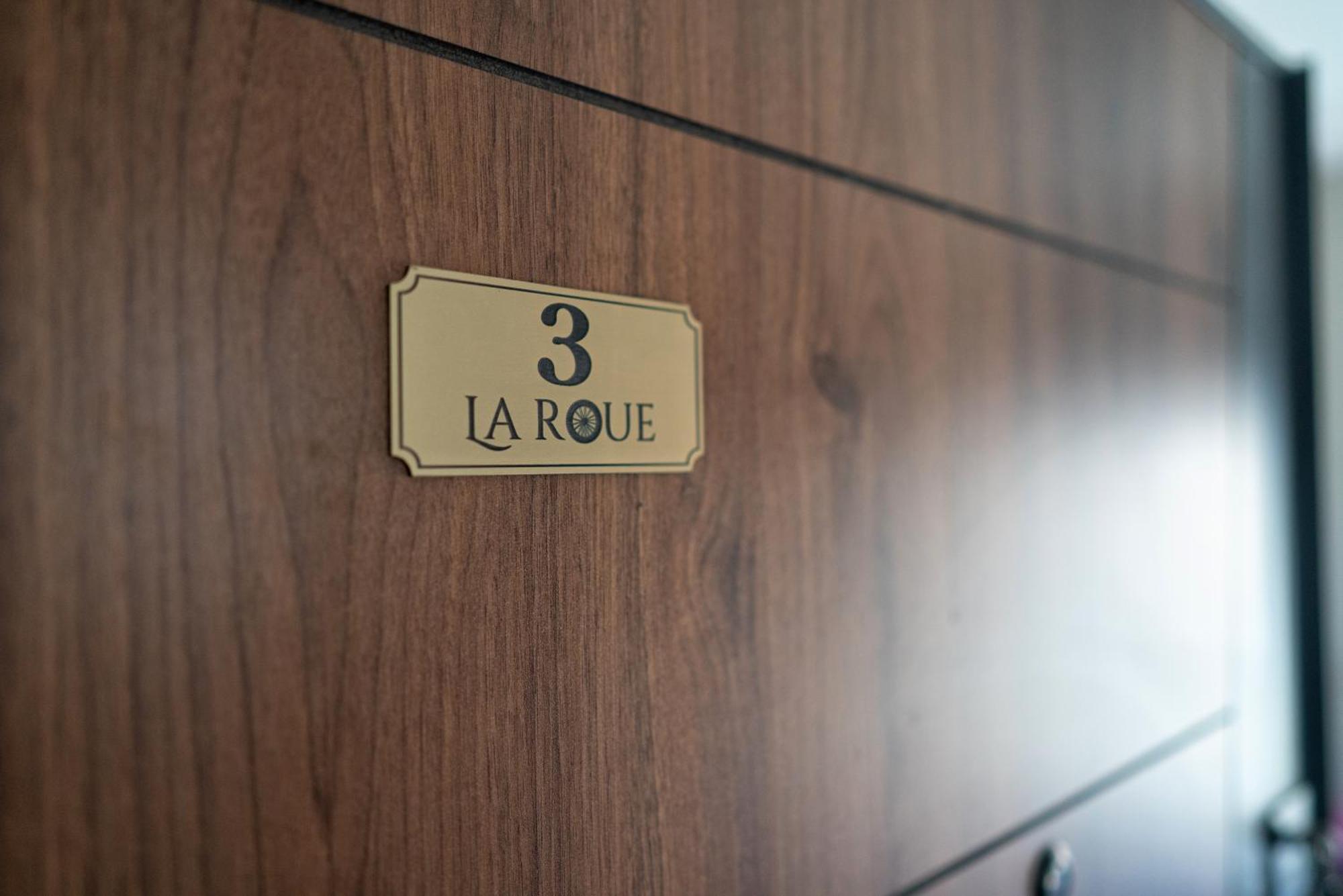 La Roue Otel Vrsac Dış mekan fotoğraf