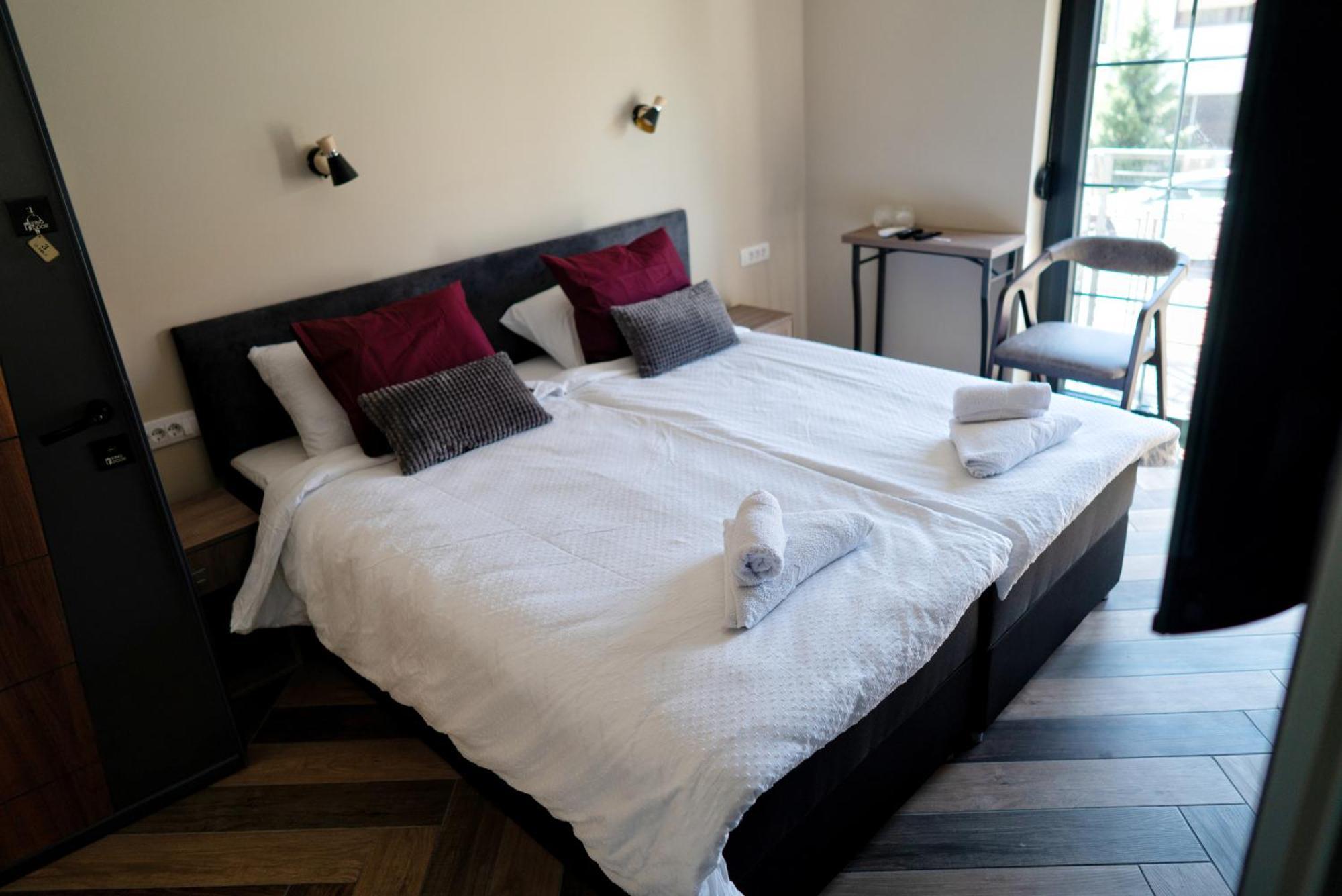 La Roue Otel Vrsac Dış mekan fotoğraf